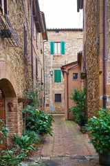 Fototapeta na wymiar Ancient Alley in Tuscany