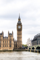 Fototapeta na wymiar Houses of parliament with Big Ben and Westminster bridge 