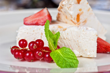 cream berries dessert