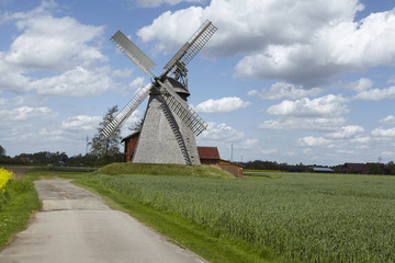 Fototapeta na wymiar Windmühle Bierde (Petershagen)
