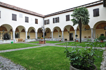 Fototapeta na wymiar Manzano, Abbazia di Rosazzo - Friuli 