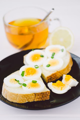 bread with egg