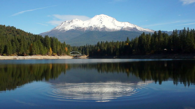 Mt Shasta Mountain Siskiyou Lake Bridge California Recreation