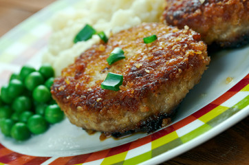 Cotelettes de poulet Pojarski