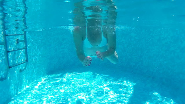 Diving in the private swimming pool, Video clip