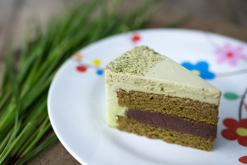 Green tea  and red nut cake