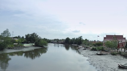 Fototapeta premium On the Bridge, Sunak-hon Canal : Samutsakhon-Thailand