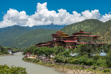 Fototapeta na wymiar Punakha Dzong