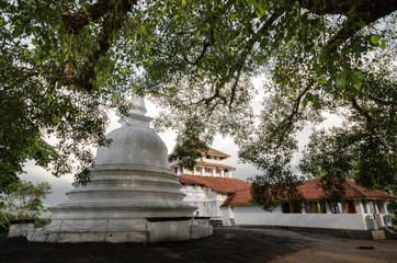 Lankatilaka Temple,Kandy,Gedige Architecture