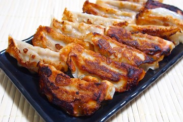 焼き餃子
