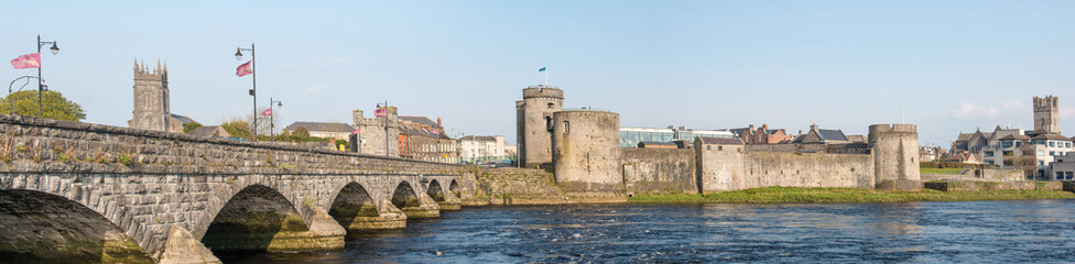 Fototapeta na wymiar River Bridge to King John’s Castle Limerick Ireland