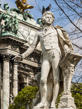 Denkmal Wolfgang Amadeus Mozart, Wien, Burggarten, Komponist