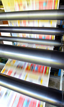 Druck von Werbeprospekten // Print of advertising brochures