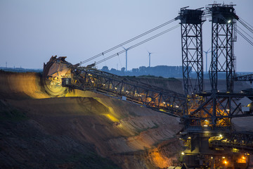 Obraz premium bucket-wheel excavator in open-cast coal mining in germany in th