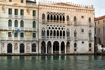 Fototapeta na wymiar Palazzo Ca’ d’Oro - Palast am Canal Grande | Venedig