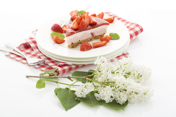 Erdbeer-Sahne Torte, Teller