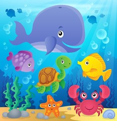 Fototapeta na wymiar Underwater ocean fauna theme 7