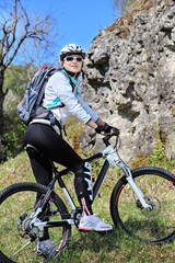 Fototapeta premium biking to the peak