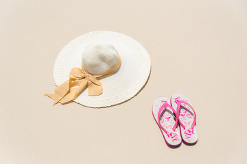 Sun hat at beautiful beach - Relaxing in sunshine