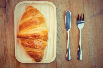 Croissant French toast is a popular place to eat Europeans.