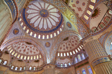 Fototapeta na wymiar Internal view of Blue Mosque, Sultanahmet, Istanbul