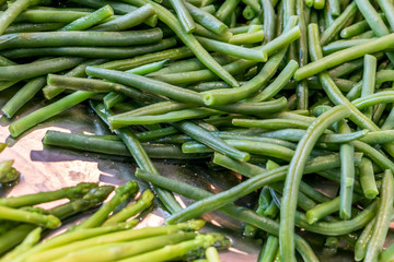 cooked green beans and asparagus