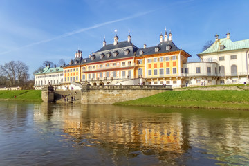 Fototapeta na wymiar Schloss Pillnitz, Dresden