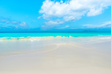 Fototapeta na wymiar Paradise beach on island - Seychelles