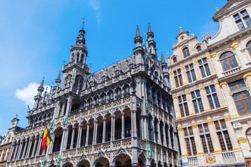 Fototapeta na wymiar historische Gebäude mit dem Rathaus am Großen Platz in Brüssel, Belgien
