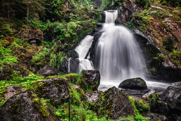 Obraz premium Spring Waterfall