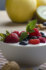 Yogurt with berries 