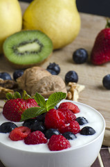 Yogurt with berries 