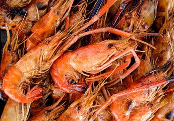 Close up Grilled shrimp with flames