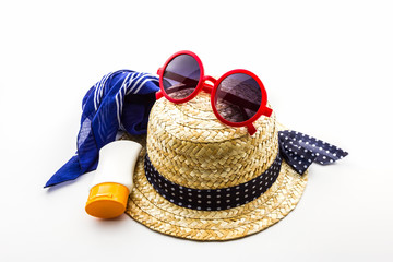 Woven hat, with red sunglasses .