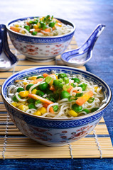 Noodles with vegetables