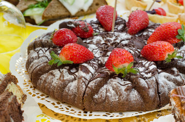 Strawberry browny cake