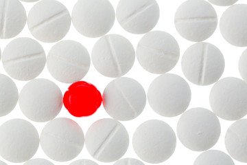 Tabletten in Weiß und Rot