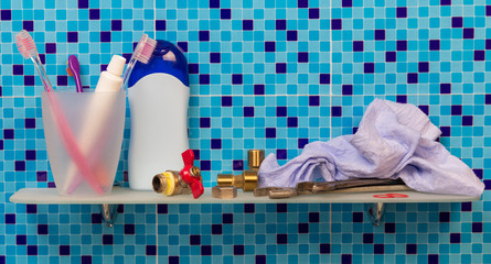 Set of random objects on a shelf