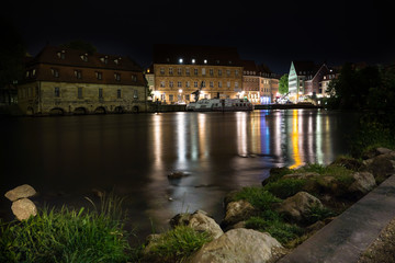 Fototapeta na wymiar Klein Venedig bei Nacht