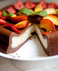 Chocolate cheesecake with fruits