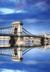 Obraz premium Chain Bridge in Budapest, capital city of Hungary