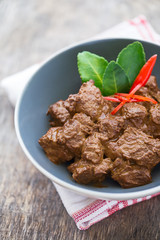 boeuf rendang, plat indonésien