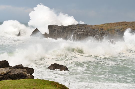 Temporal en la playa del Ris en Noja (Cantabria - Espa&ntilde;a)