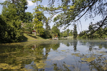 Fototapeta na wymiar Lac inférieur du Bois de Boulogne à Paris