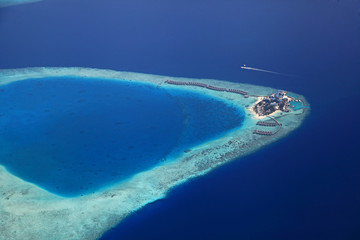 Aerial view of the maldive island Giraavaru 