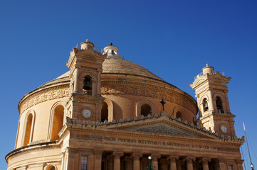 Fototapeta na wymiar Sanctuaire Sainte-Marie-de-l'Assomption de Mosta