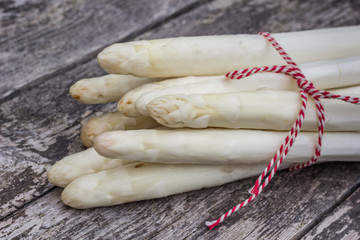 White asparagus on a wooden table
