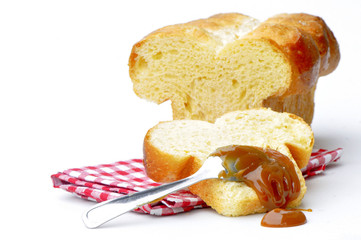 Brioche et pâte à tartiner