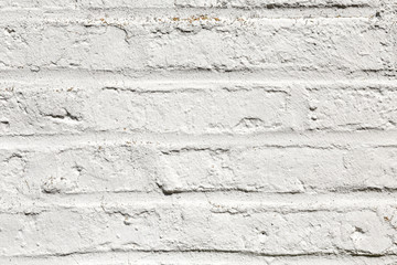 white harmonic brick wall