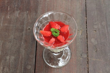 Fruit yogurt cake. Cream and yogurt stawberries